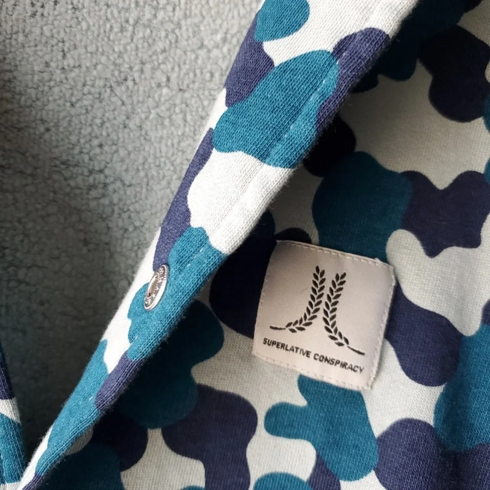 Wesc Men's Bomber Fleece Jacket Blue and Gray Camo Size Small